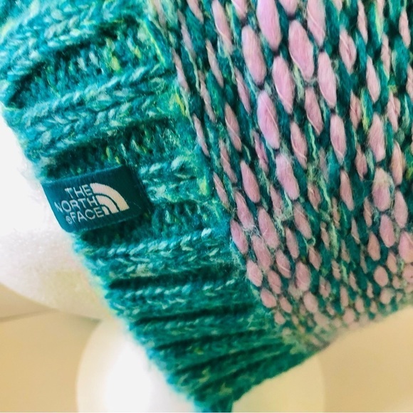 The North Face Girls Flecka Earflap Pom Pom Beanie Size M/ NWOT - Picture 5 of 10